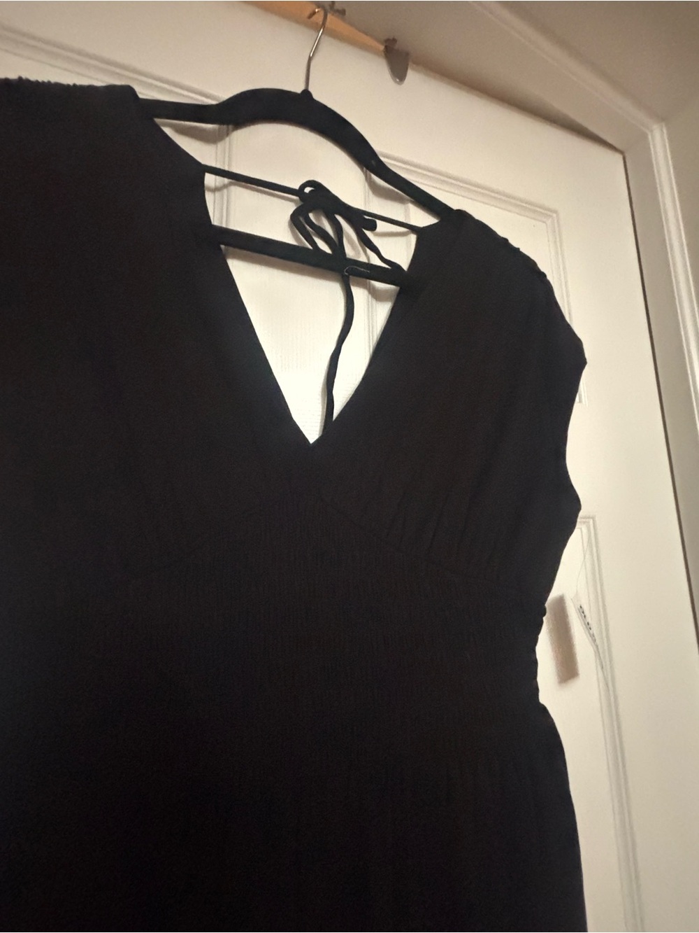 Old Navy Black V-Neck Jumpsuit with Tie Back - NWT - Picture 4 of 5